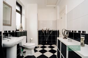 Photo 33- click for photo gallery